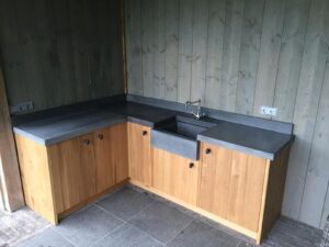 Buitenkeuken geplaatst in Almelo